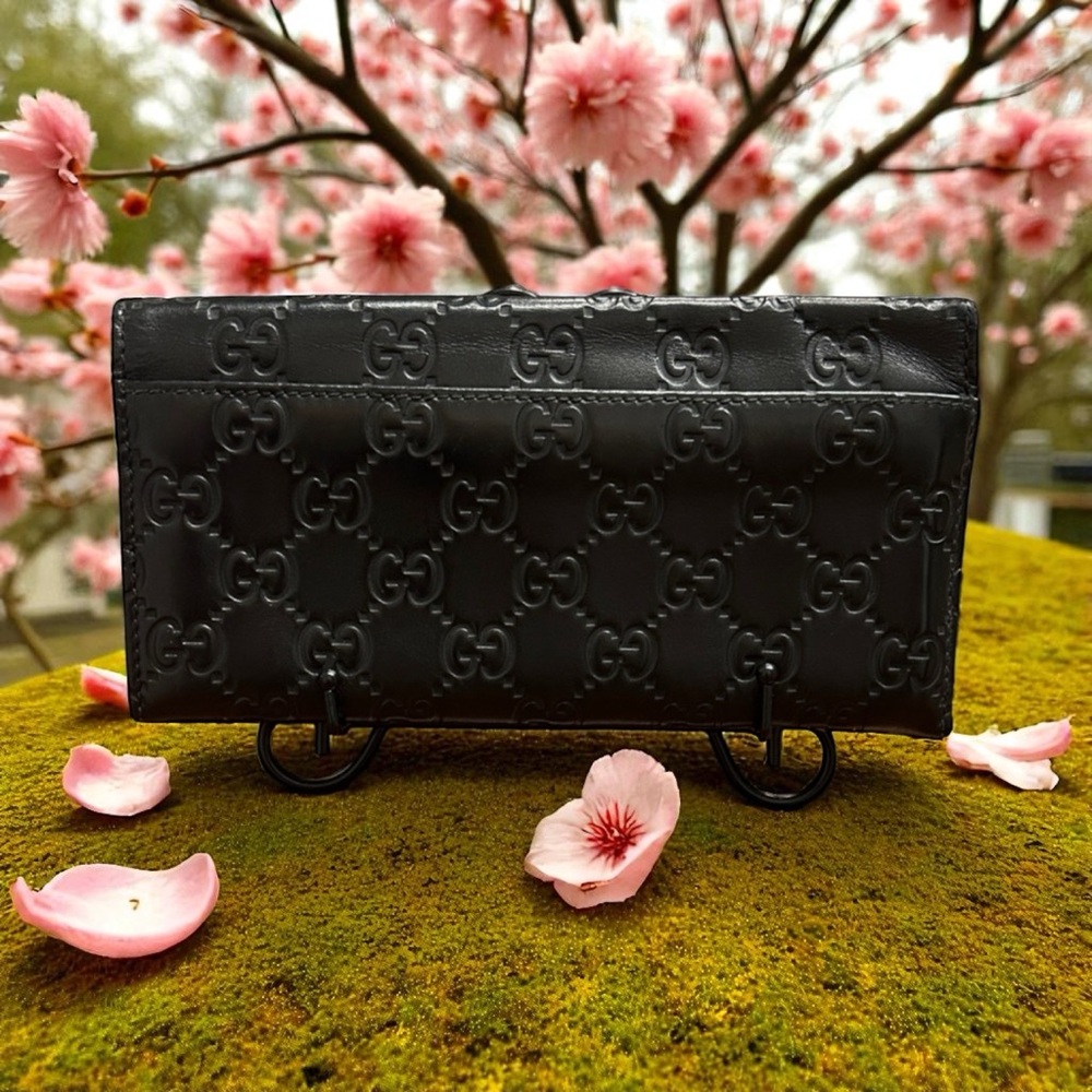 Gucci Guccissma Black Embossed Leather wallet - Picture 2 of 13